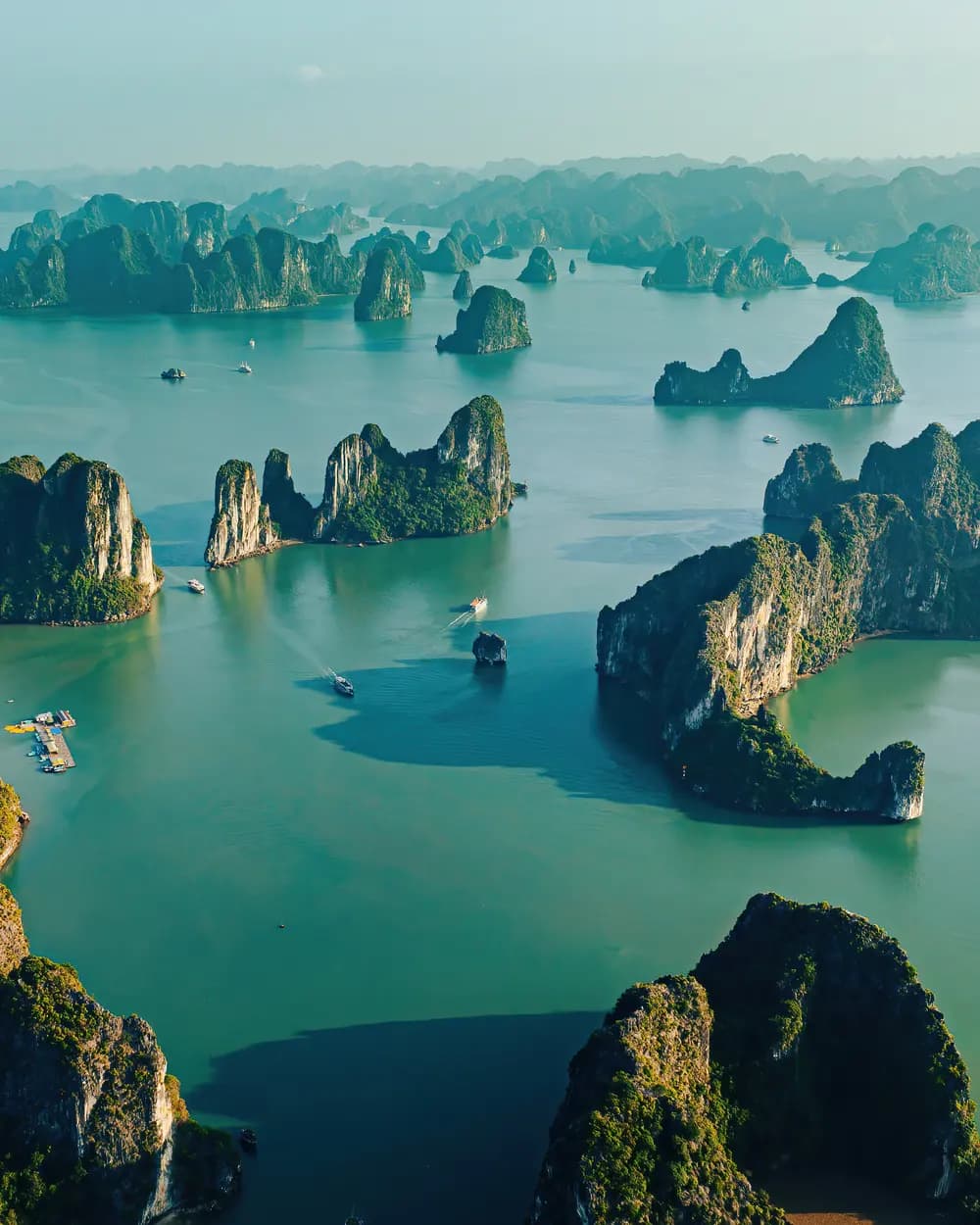 Choosing a luxury Ha Long Bay cruise